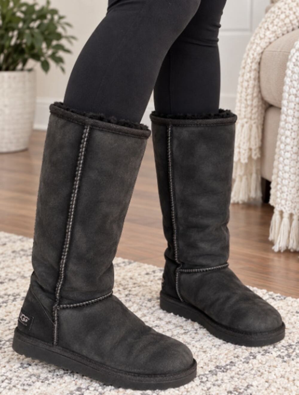UGG Classic Tall Boots Women’s 8W Wide Black Suede Sheepskin Lined